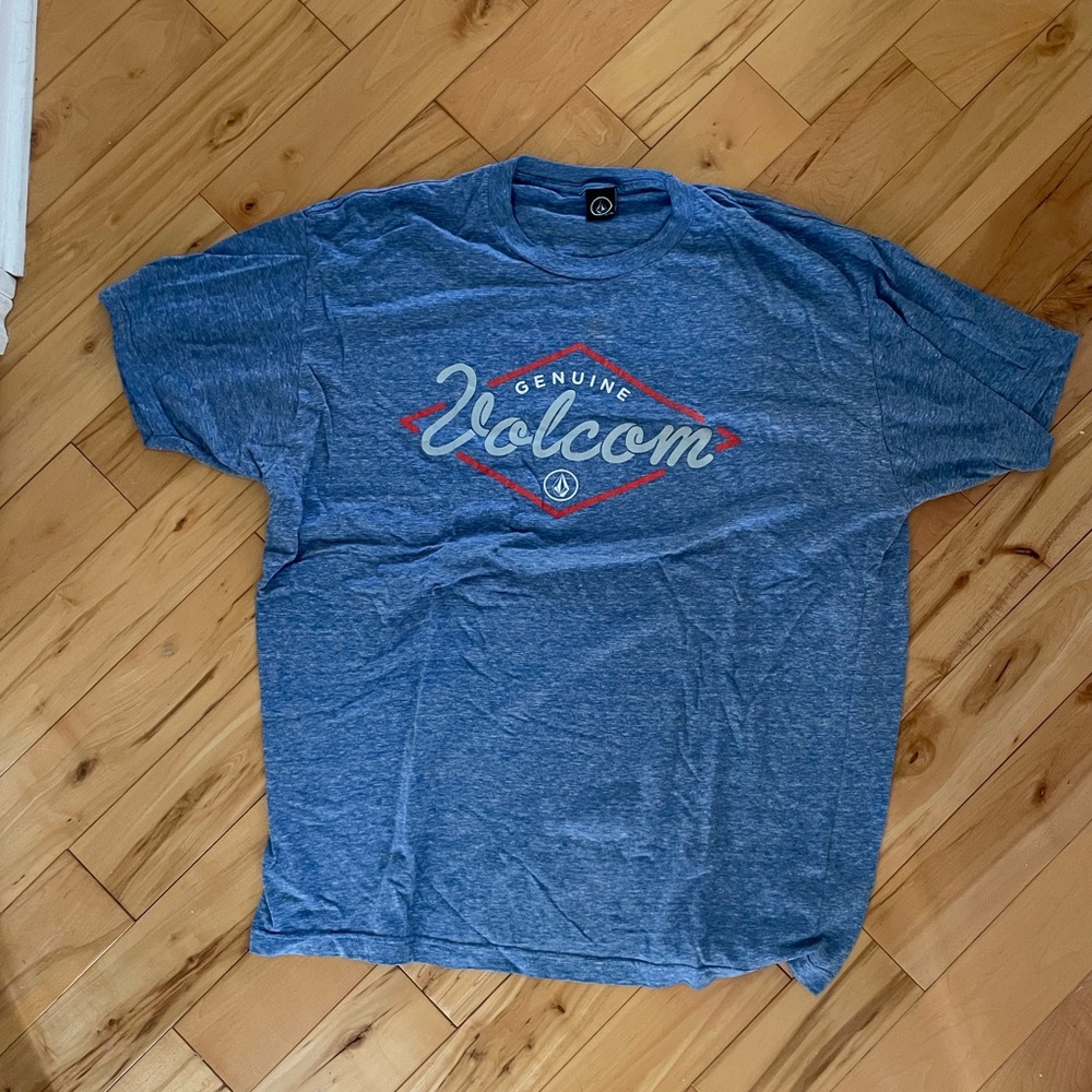Volcom shirt